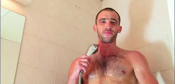  Taking a shower whith esteban a sexy str8 guy serviced by us!